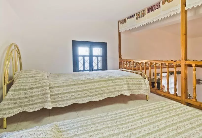 Mertonas Villa