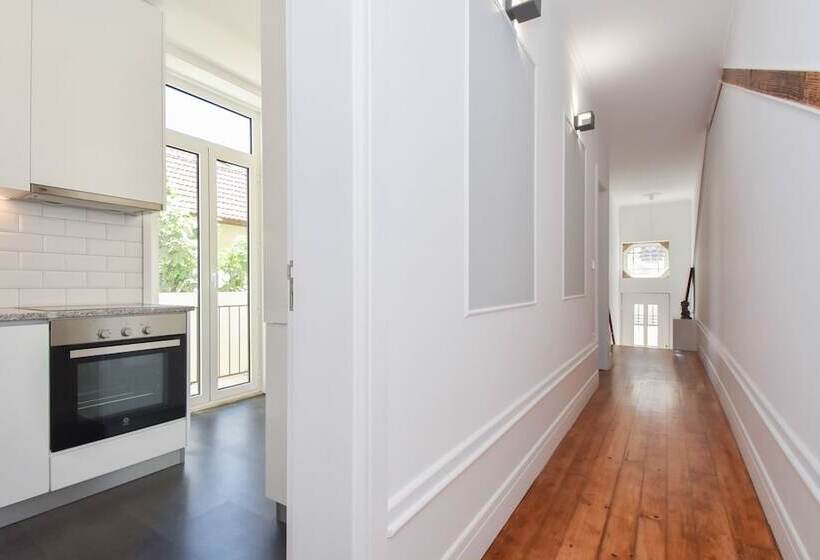 Oporto Lovely House Premium