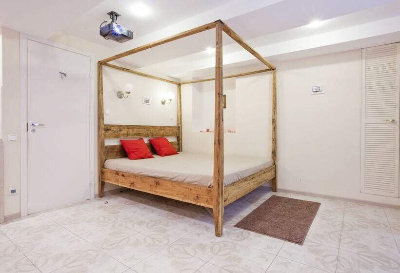 Rentalspb Studio On Nikolskaya