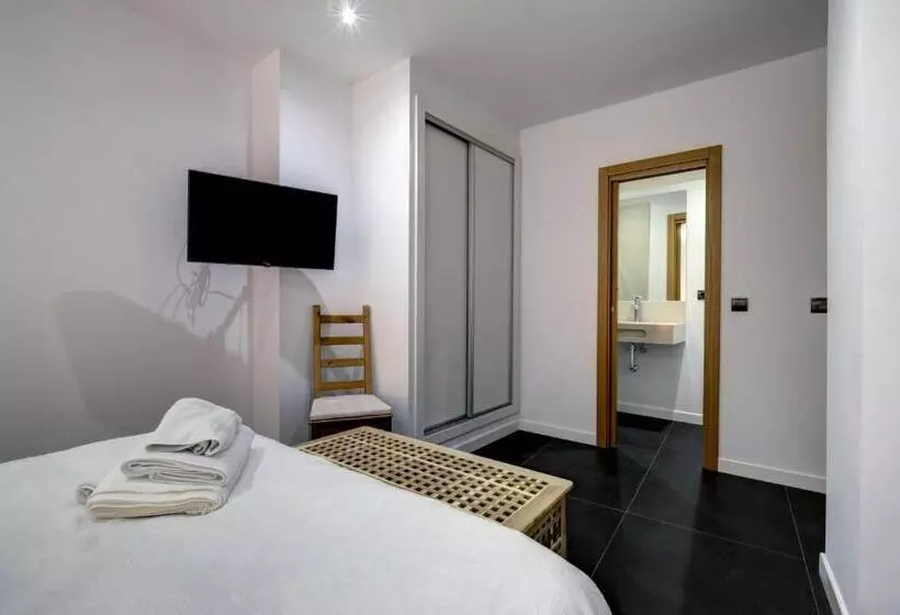 Wonderful Views In Luxury Apartment