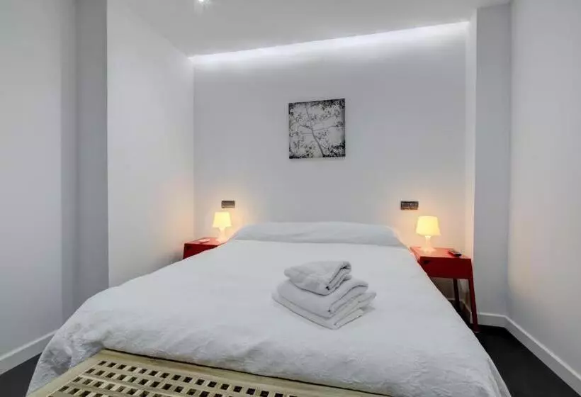 Wonderful Views In Luxury Apartment