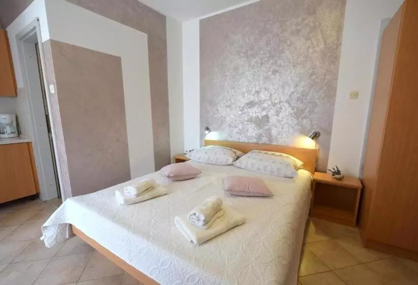 Apartments Prendivoj