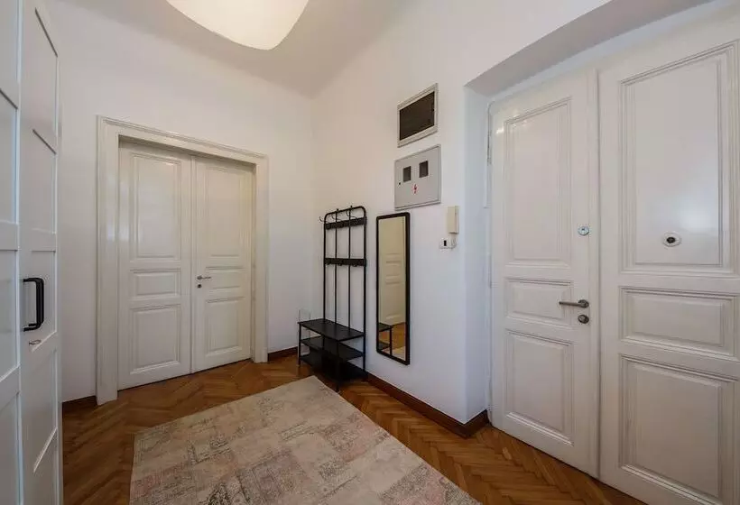 Best Luxury Apt In Zagreb For 16 Ppl