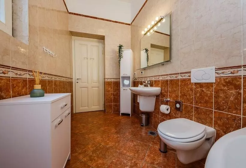 Best Luxury Apt In Zagreb For 16 Ppl