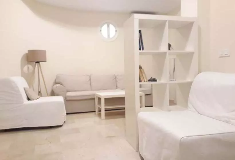 Bonito Apartamento En Sevilla