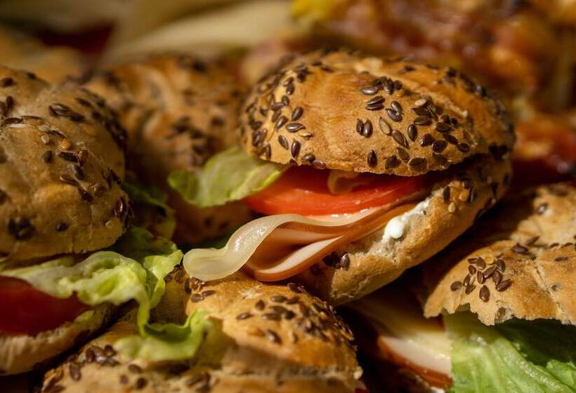 פנסיון Irida Vacation Suites