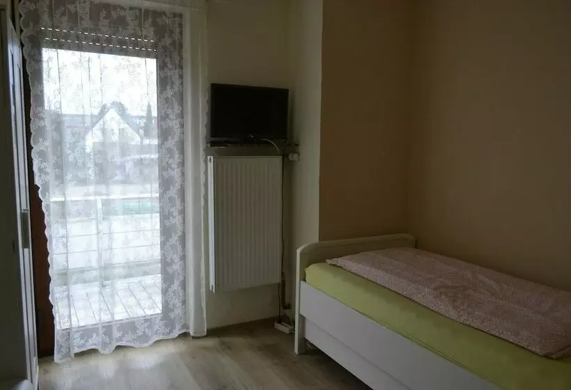 Pension Highway Bielefeld Senner Hellweg