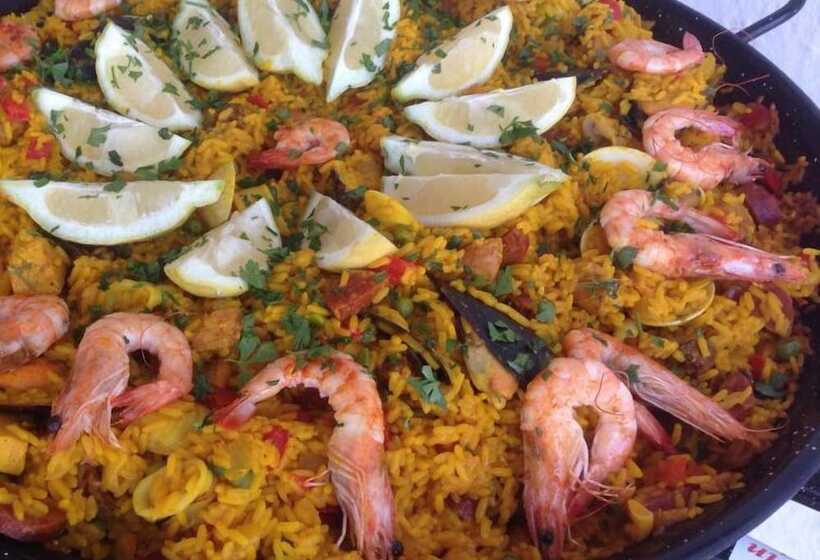 مبيت وإفطار Casa Colina