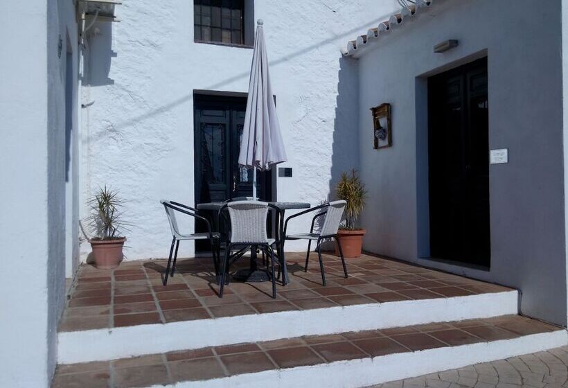 مبيت وإفطار Casa Colina