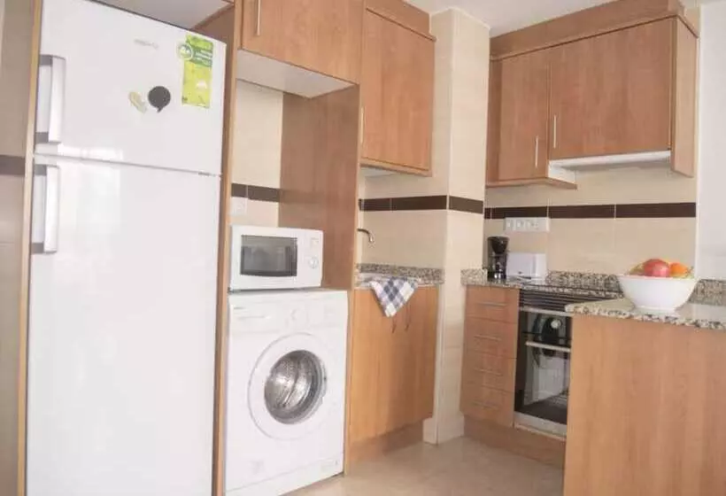 Marineu Atenea Playa Romana