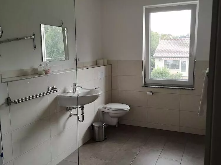 Modernes Apartmenthaus