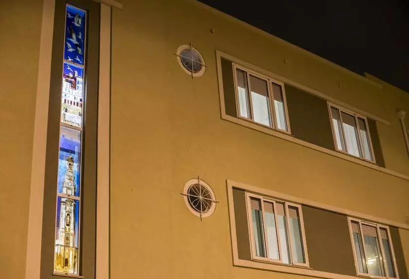 پانسیون Bcharming House