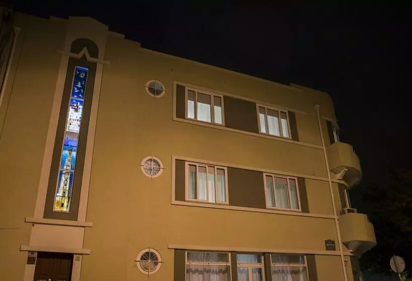 پانسیون Bcharming House