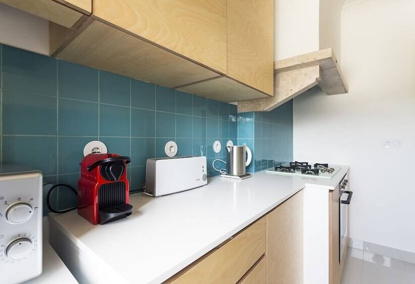 Damasceno Contemporary Apartment