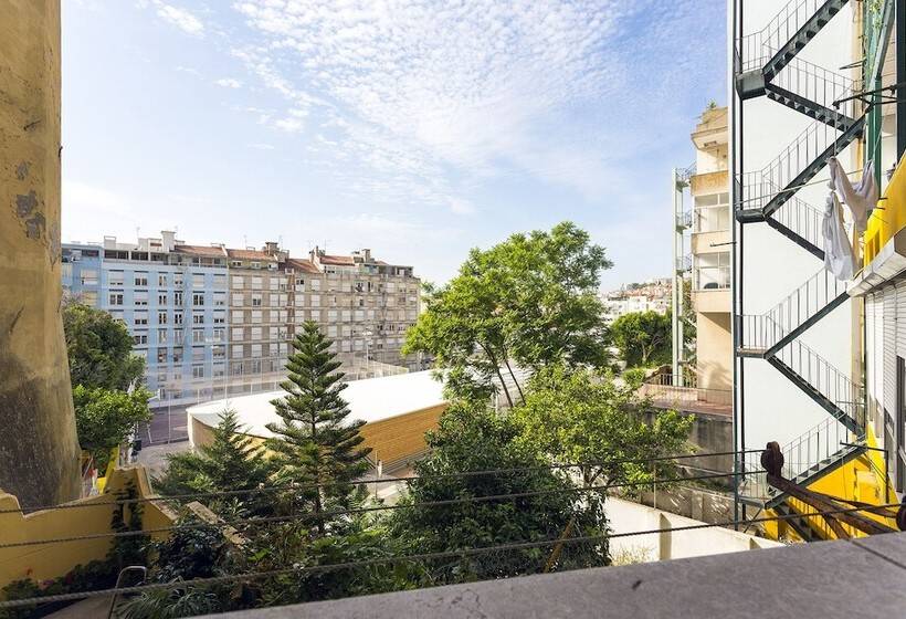 Damasceno Contemporary Apartment