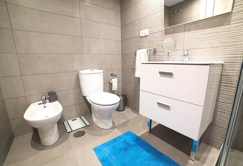 Myramar | 7 Pax | Parque De Poniente | 4724 Kpaw