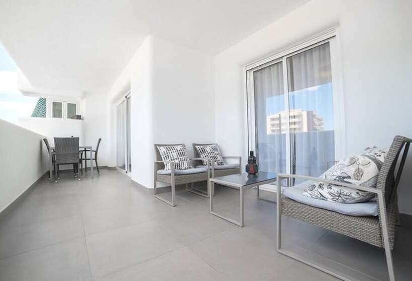 Myramar | 7 Pax | Parque De Poniente | 4724 Kpaw