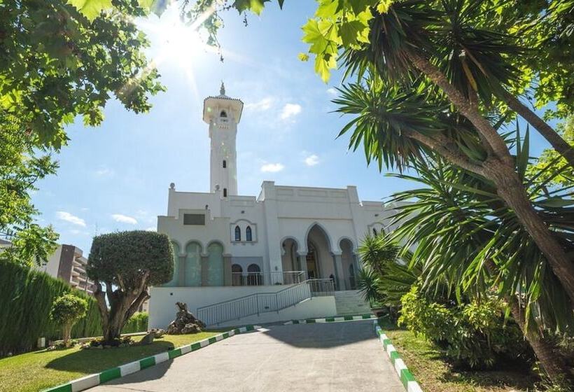 Myramar | 7 Pax | Parque De Poniente | 4724 Kpaw