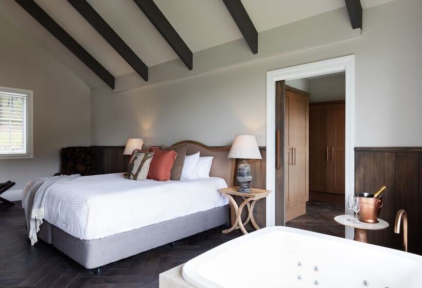 פנסיון Brokenback Views Country Estate