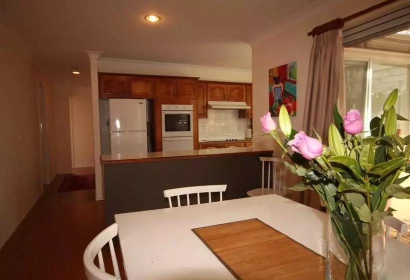Verona Vineyard Cottage