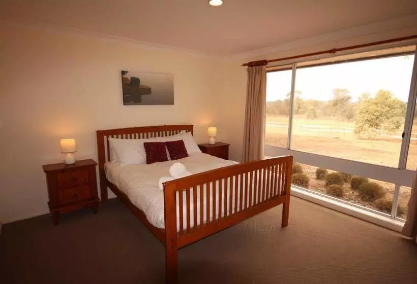Verona Vineyard Cottage