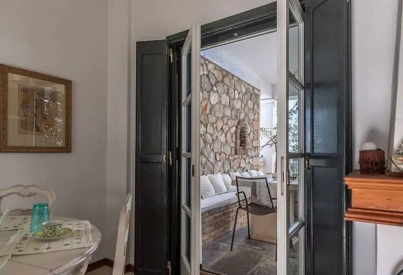 Villa Sealia Elegantseasidein Spetses