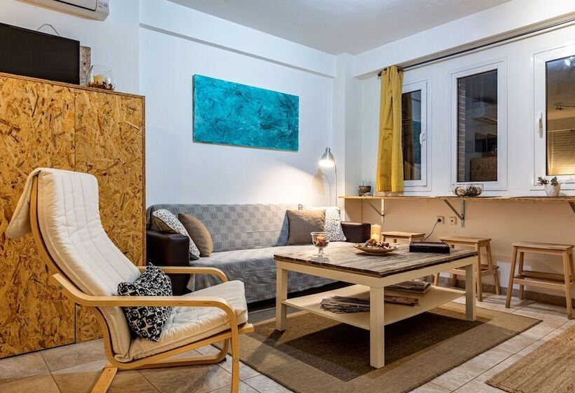 Downtown Yellow Studio   Central Secret Nest