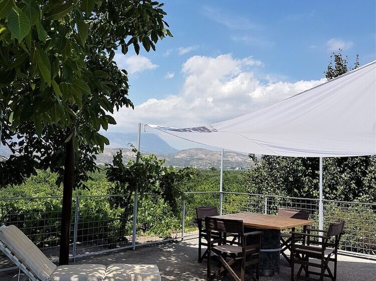 Farm House In Bio Orange Plantation