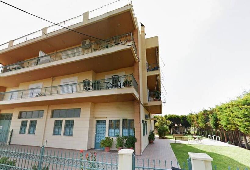 Hospitality & Traditional Food In Peloponnese