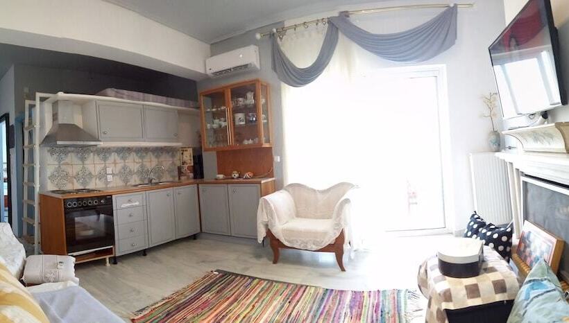 Hospitality & Traditional Food In Peloponnese