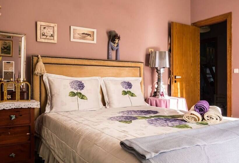 Hospitality & Traditional Food In Peloponnese