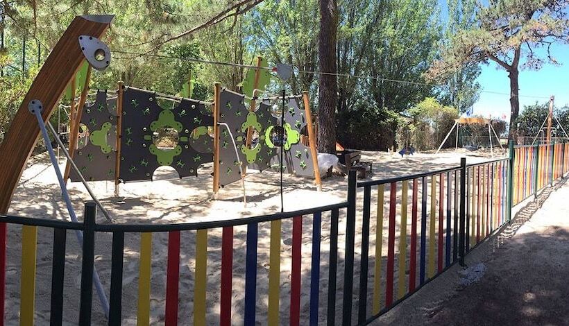 בית מלון כפרי Camping Bayona Playa