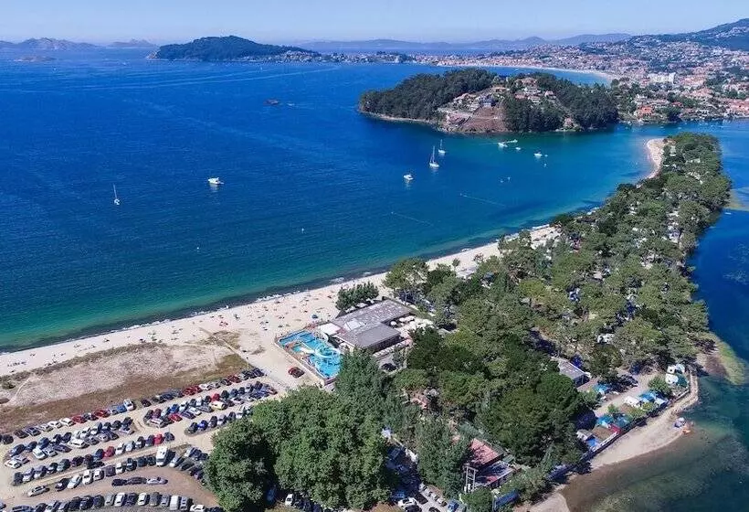 Hotelli Camping Bayona Playa