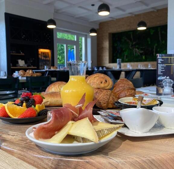 בית מלון כפרי Le Haylton