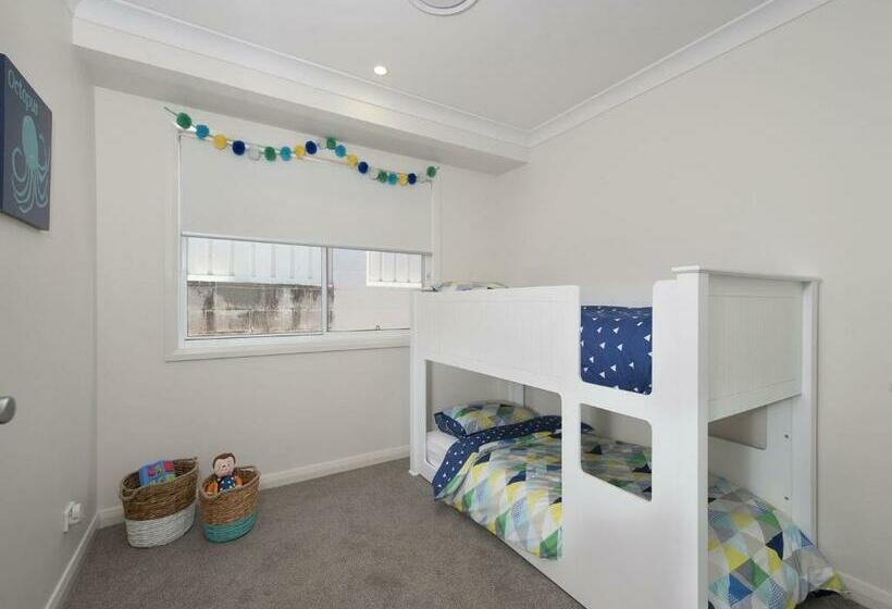 Signature House 52 Saratoga Avenue