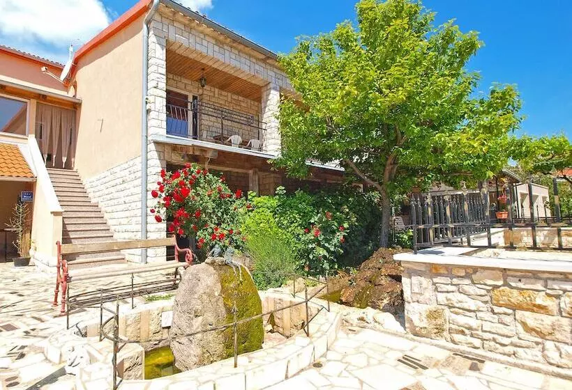 Apartment Aleksander 968