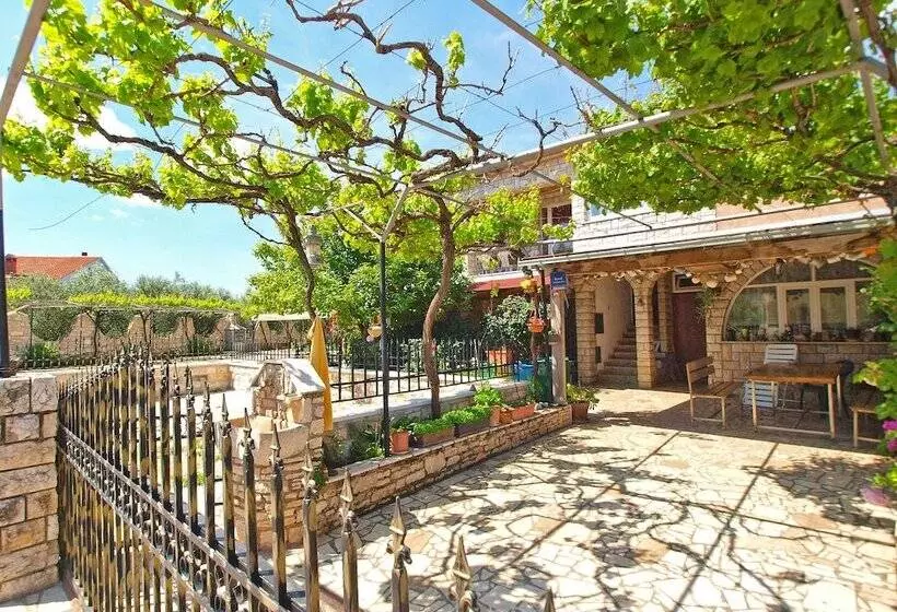 Apartment Aleksander 968