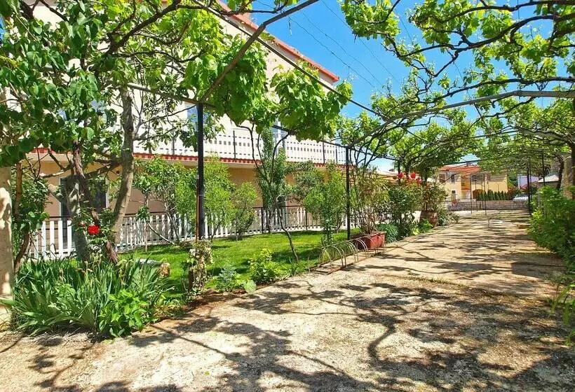 Apartment Aleksander 968