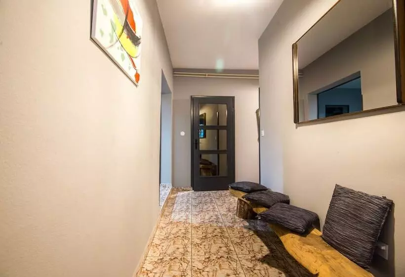 Apartments With Pool 992