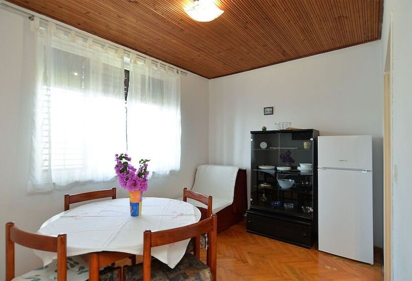 Apartments Jadranka 612