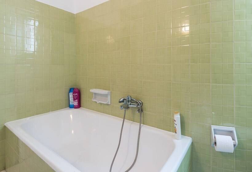 Athens Crown Paradise Apartments