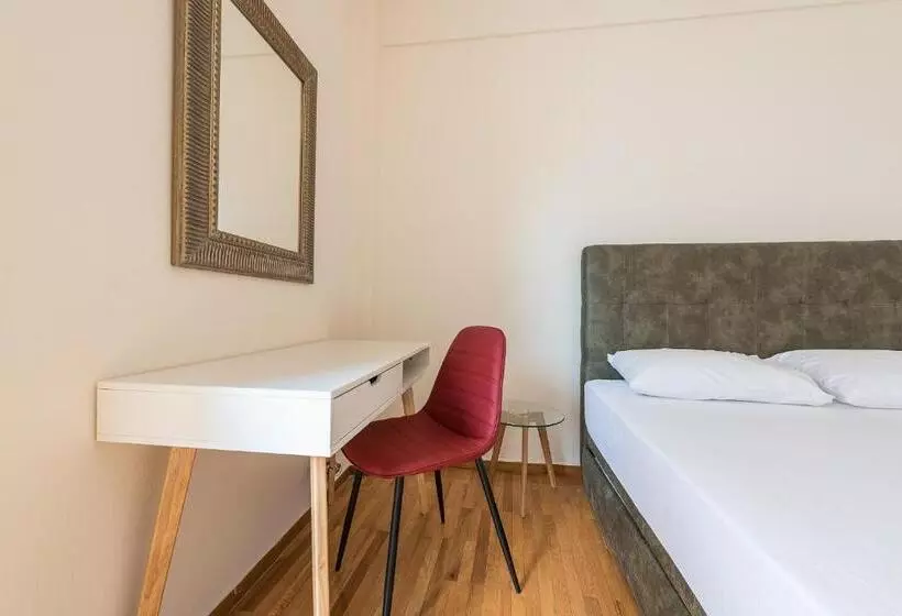 Athens Crown Paradise Apartments