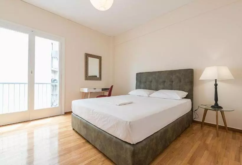 Athens Crown Paradise Apartments