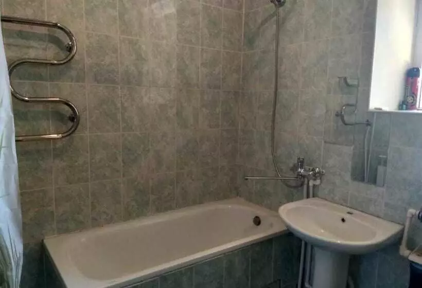 Guest House On Griboedovsky 27a   Hostel