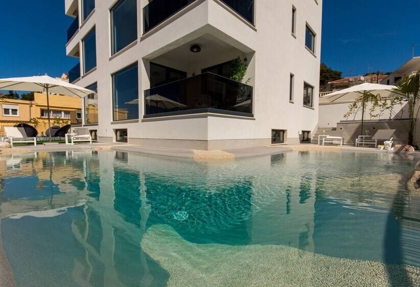 Luxury Apartments Royal M With Pool