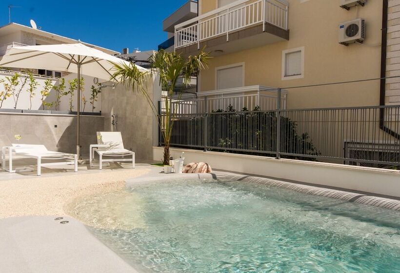 Luxury Apartments Royal M With Pool