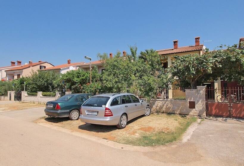 پانسیون Apartments Anna 920