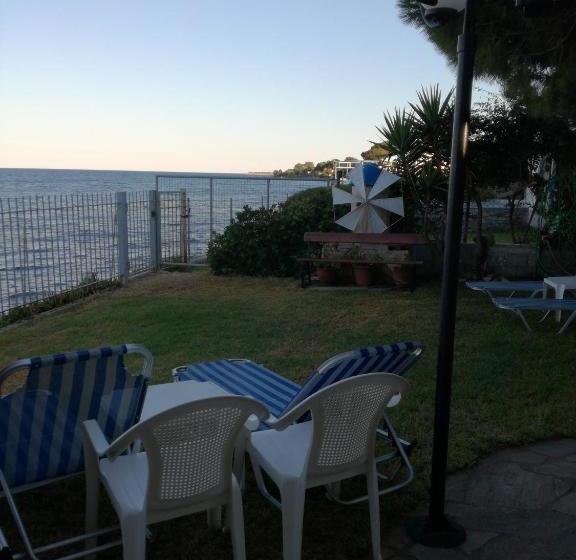 Poseidonas Apartments