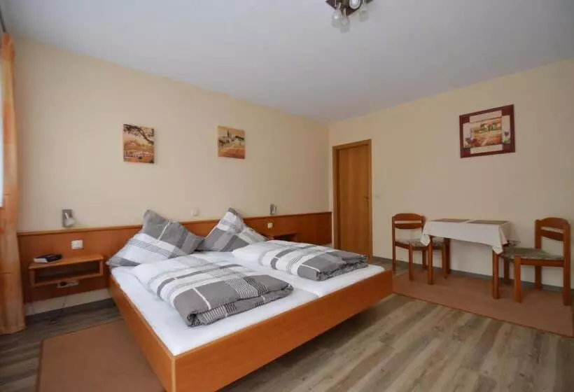 Weingutpension Günther Scholtes