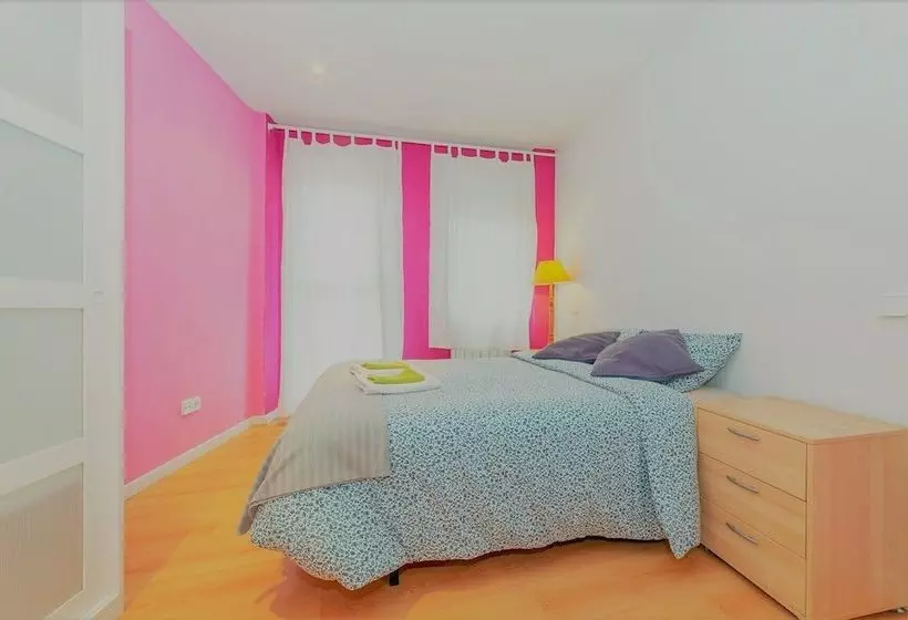 Apartamentos Turã­sticos La Golondrina